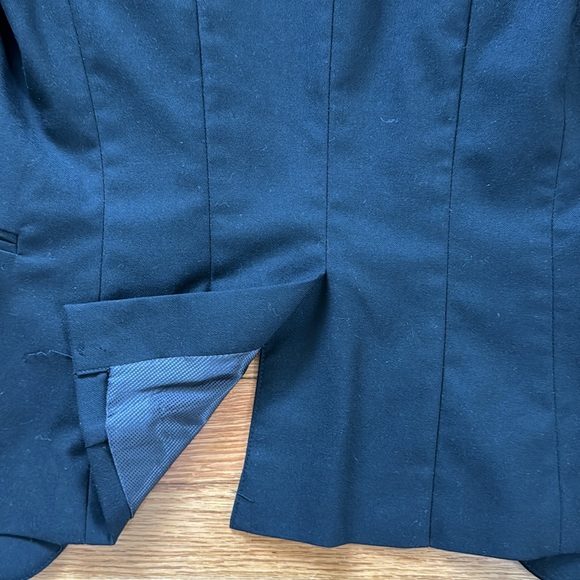 H&M black blazer - Picture 10 of 10